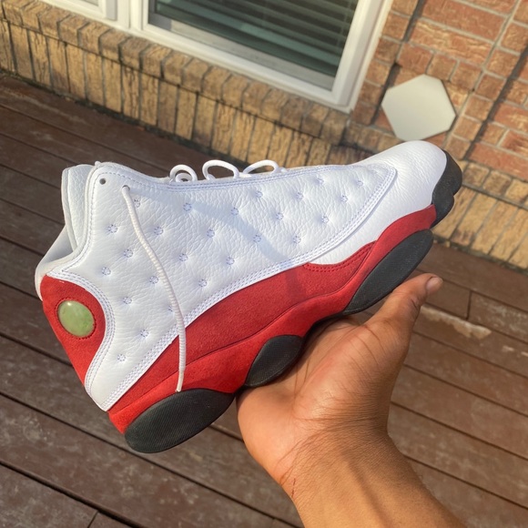 Air Jordan 13 Retro Cherry 2010 - Picture 3 of 13